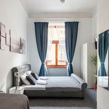 Hello Aparthotels Краків Екстер'єр фото