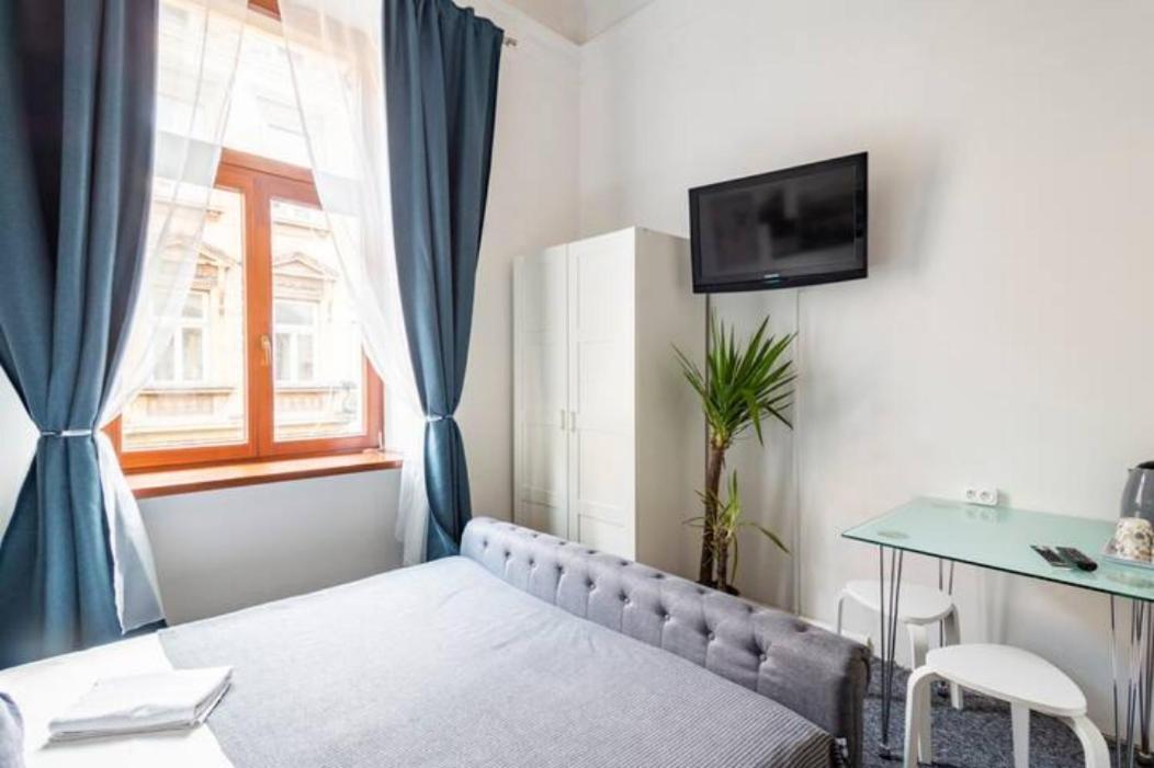 Hello Aparthotels Краків Екстер'єр фото