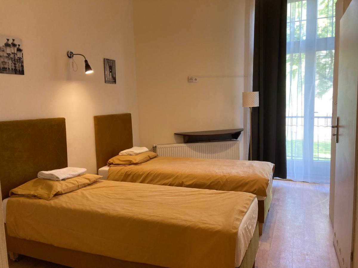 Hello Aparthotels Краків Екстер'єр фото